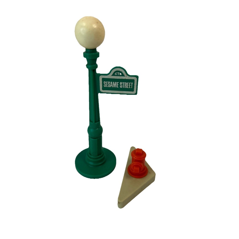 Fisher Price Replacement PLAY FAMILY SESAME STREET‎ Sign Fire Hydrant Read